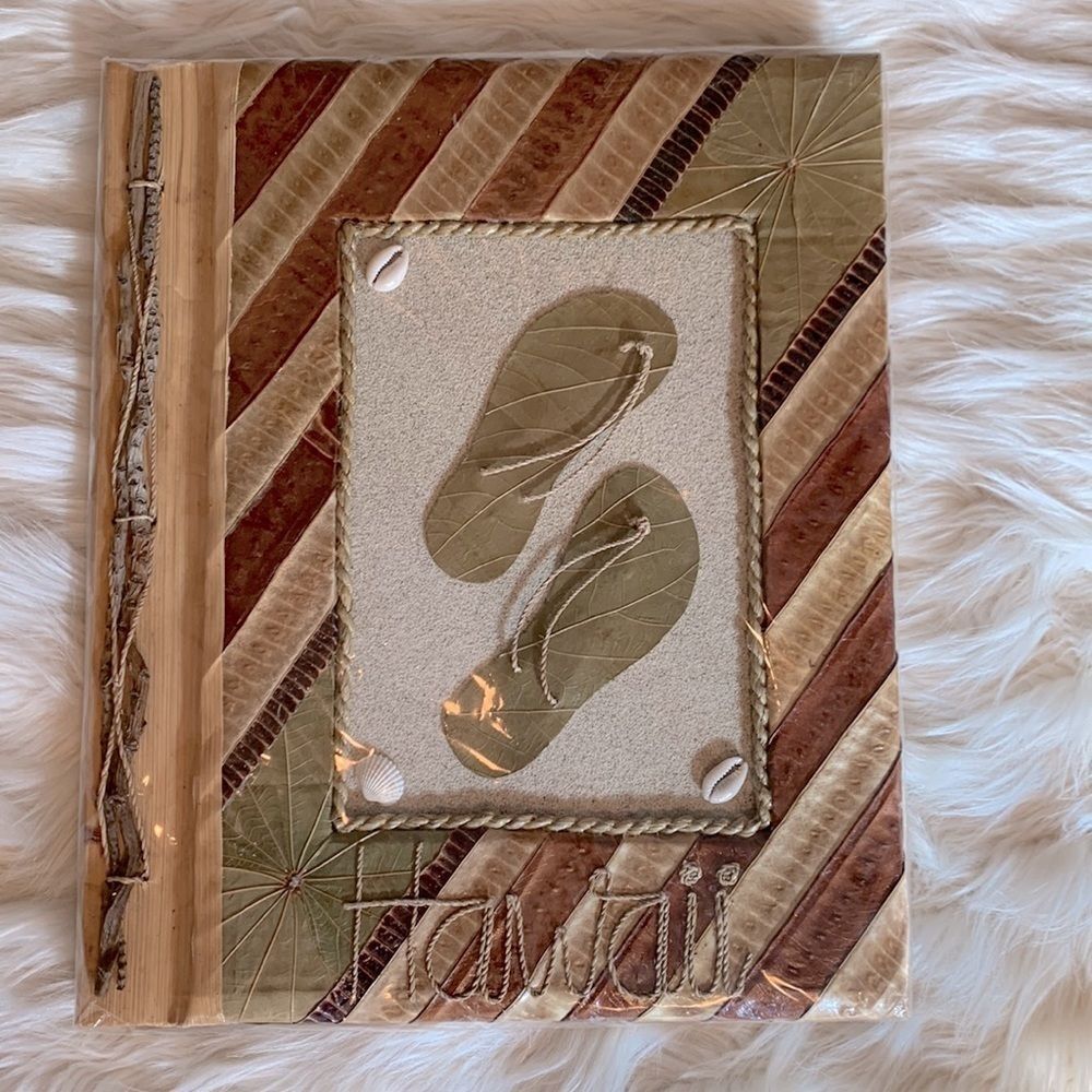 NEW Hawaii 4x6 Photo Album Natural Leaf Handcrafted Flip Flops Sand Sea Shells